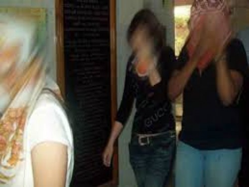 చిత్తూరులో జిల్లాలో వ్యభిచారం గుట్టురట్టు