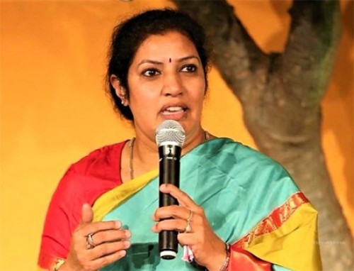 విశాఖ నుంచి పురందేశ్వరి పోటీ 