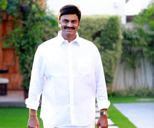 ఎంపీపై కొనసాగుతున్నఫిర్యాదుల పరంపర 