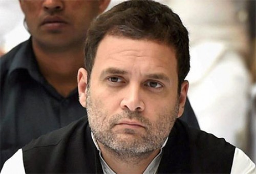 రాహుల్ గాంధీకి మహిళా కమిషన్ నోటీసులు