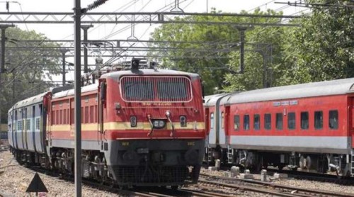 గుంతకల్లు డివిజన్‌ మీదుగా వెళ్లే పలు  రైళ్ల దారి మళ్లింపు 