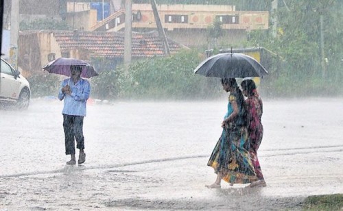 రానున్న ఇరవై నాలుగు గంటల్లో   మోస్తరు వర్షాలు 