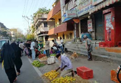 నగరంలో తెరుచుకొని రైతు బజార్లు