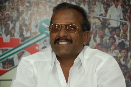 జగన్, విజయసాయిరెడ్డిలను చంచల్ గూడ జైలుకు పంపిస్తాం: రాజేంద్రప్రసాద్