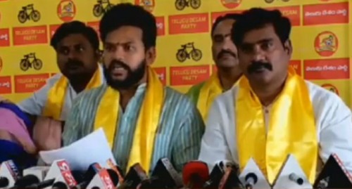 రైల్వేజోన్‌ ప్రకటన కంటితుడుపే