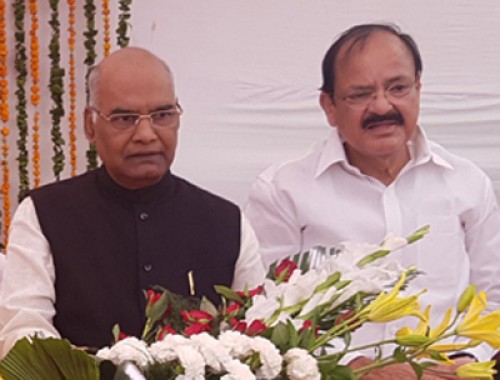 ఉప రాష్ట్రపతి నివాసానికి చేరిన రామ్‌నాథ్‌ కోవింద్‌ 