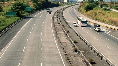 ఏపీ తెలంగాణ రోడ్ ప్రాజెక్టుకు కేంద్రం ఓకే