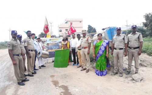 రోడ్డు ప్రమాదాలపై  అవగాహన