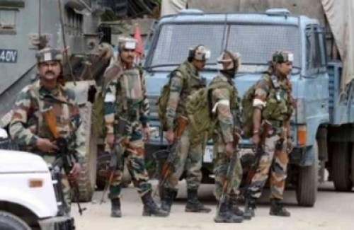 కశ్మీర్ లో సైన్యం అప్రమత్తం