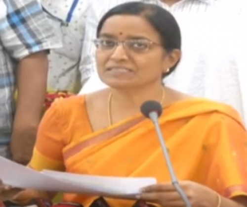 టెన్త్‌ ఫలితాలు చూసి విద్యార్థులు ఆందోళన చెందొద్దు: సంధ్యారాణి