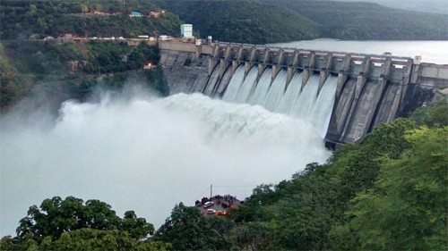 శ్రీశైలం గేట్లు ఎత్తివేత