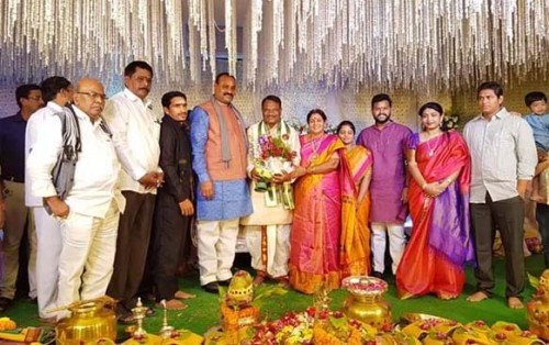 ఎమ్మెల్యే షష్టిపూర్తి కార్యక్రమంలో పాల్గొన్న మంత్రి, ఎంపీ