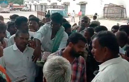 శనగ రైతుల ఆందోళన