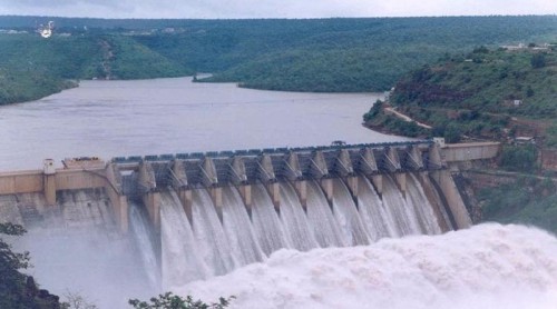 శ్రీశైలం జలాశయానికి ప్రారంభమైన వరద నీరు