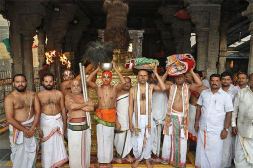 శ్రీవారి ఆలయంలో ఘనంగా కోయిల్‌ ఆళ్వార్‌ తిరుమంజనం
