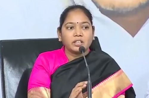 ఏపీలో నేరాలు అదుపులోకి వచ్చాయి : హోం మంత్రి సుచరిత