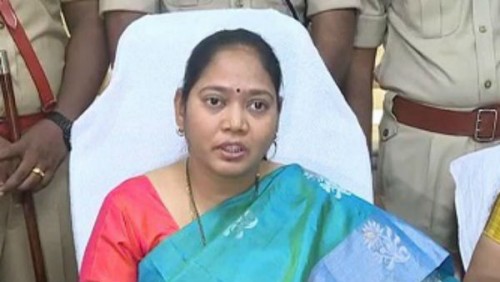 33వేల ఎకరాల భూములను అభివృద్ధి చేస్తాం : సుచరిత
