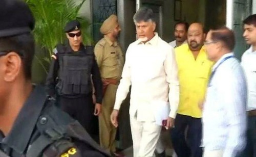 సీఈసీ సునిల్ అరోరాను క‌లిసిన చంద్ర‌బాబు

