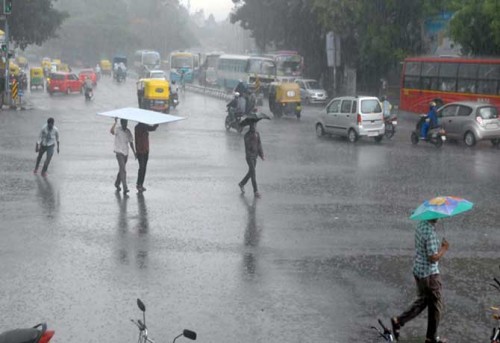 తమిళనాడులో భారీ వర్షాలు