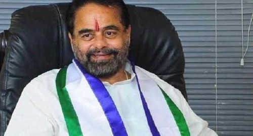 జగన్‌కు మాట ఇవ్వటమే తప్ప...మడప తిప్పటం తెలియదు:  తమ్మినేని 