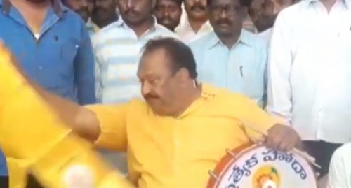 టీడీపీకి మాజీ ఎమ్మెల్యే టీవీ రామారావు రాజీనామా