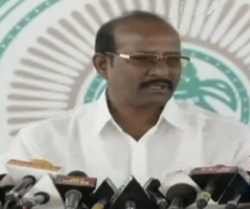 మంత్రి మండలి నిర్ణయాలను ప్రశ్నించే హక్కు ఎవరికి లేదు: ఎమ్మెల్సీ