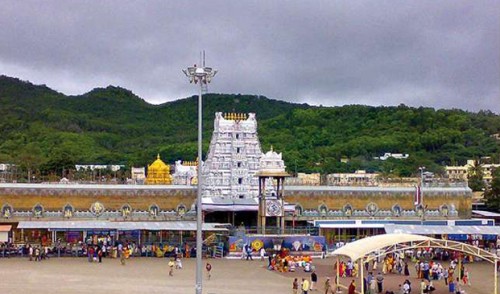 తెలుగు రాష్ట్రాల్లో తెరుచుకున్న ఆలయాలు