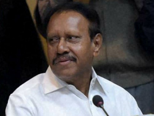 సస్పెన్షన్ ఎత్తివేసే విషయాన్ని స్పీకర్ పరిశీలిస్తారు : డిప్యూటీ స్పీకర్ తంబిదురై