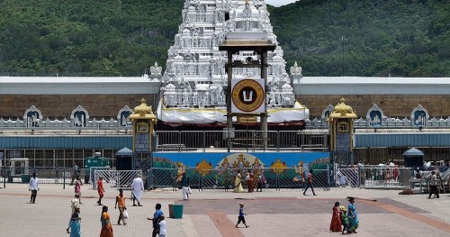 తిరుమలలో భక్తుల రద్దీ సాదారణం