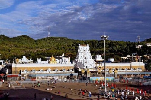 తిరుమలలో భక్తుల రద్దీ సాధారణం
