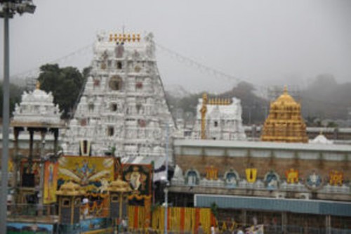 తిరుమలలో భక్తుల రద్దీ సాధారణం