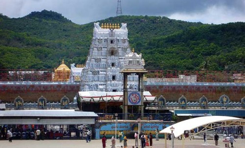 తితిదే ట్రెజరీలో 5కిలోల వెండికిరీటం మాయం