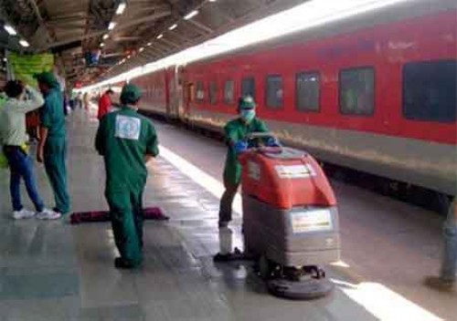 హాట్‌కేకుల్లా రైలు టికెట్లు