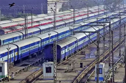 ఏప్రిల్ 15 నుంచి రైళ్ల పునరుద్దరణ