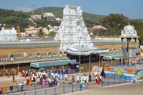 టీటీడీ నూతన ధర్మకర్తల మండలి ప్రమాణస్వీకారం