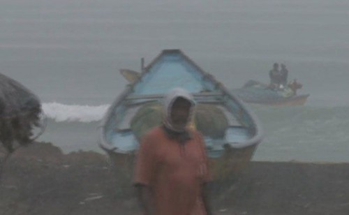 తీరం దాటిన తుపాను..