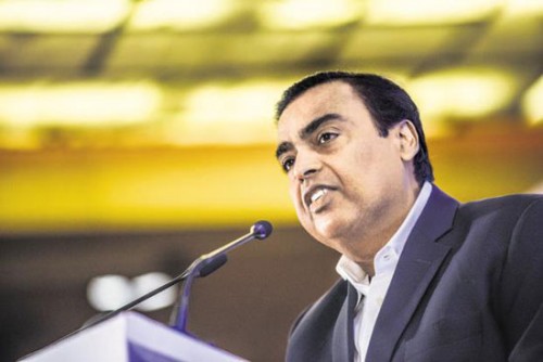 గుజరాత్‌ మా మొదటి ప్రాధాన్యం: అంబానీ