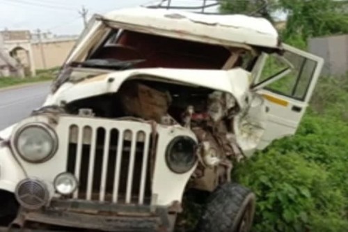 రెండు వాహనాలు ఢీ