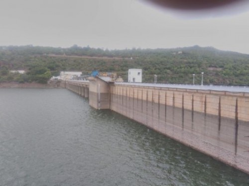  శ్రీశైలం జలాశయానికి ఎగువ నుంచి భారీగా వచ్చి చేరుతోన్న వరద నీరు