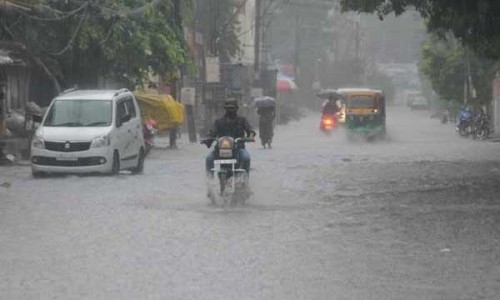 కోస్తావైపు దూసుకొస్తున్న వాయుగుండం..