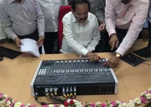 అభివృద్ది కార్యక్రమాల్లో వెంకయ్యనాయుడు