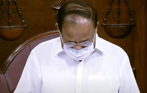 రాజ్యసభలో కంటతడి పెట్టిన వెంకయ్యనాయుడు