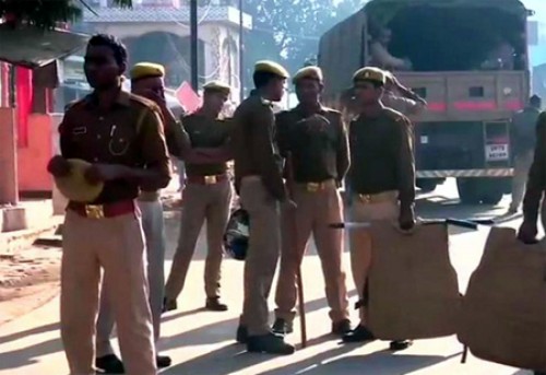 విద్యార్థి నాయకుడు దారుణ హత్య