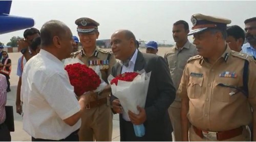 విజయవాడ చేరుకున్న గవర్నర్ నరసింహన్