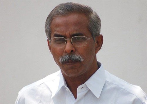 వివేకా హత్య: మరో నేతను అదుపులోకి తీసుకొని విచారిస్తున్న సిట్ అధికారులు