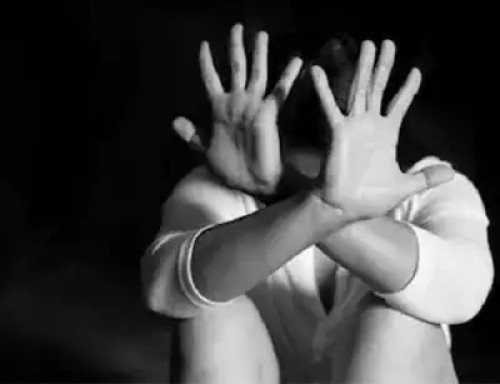 మహిళా వీఆర్‌ఏపై లైంగిక వేధింపులు 