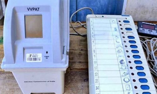 వీవీప్యాట్‌ యంత్రంలో పాము