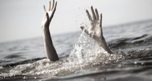 క్షణికావేశంలో పిల్లలతో పాటు ఆత్మహత్యకు పాల్పడ్డ ఓ మహిళా... 