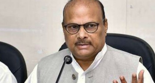 వైసిపి ప్రభుత్వంపై ఆగ్రహం వ్యక్తం చేసిన యనమల
