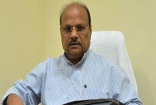 శాసనసభలో తీర్మాణాలు కేంద్రం పట్టించుకోవట్లేదు : యనమల